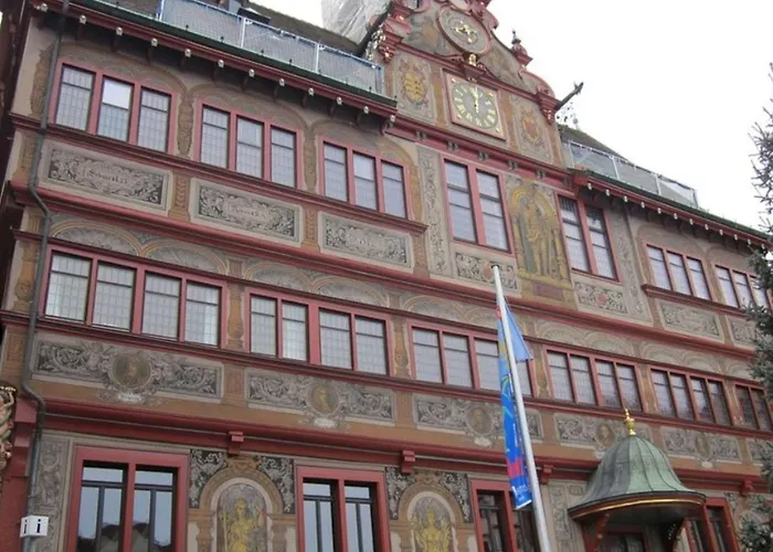 Stadtnahes Gaestezimmer Im Penthouse Bei Esi